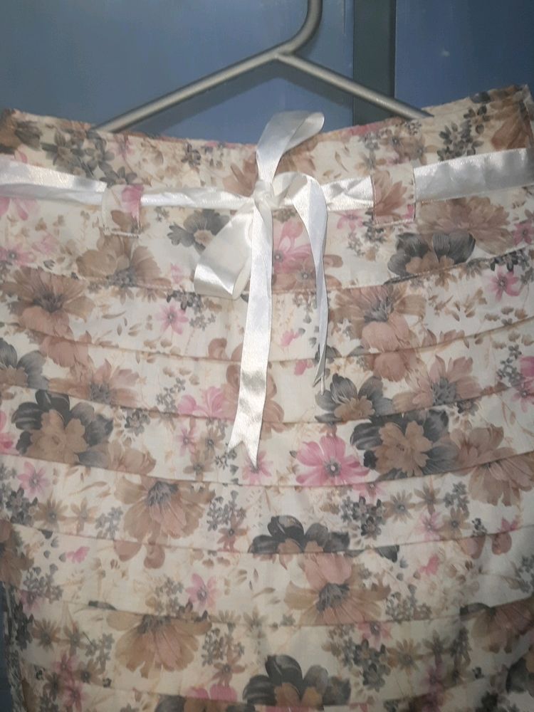 Brand New Skirt Beautiful Shining Flowers