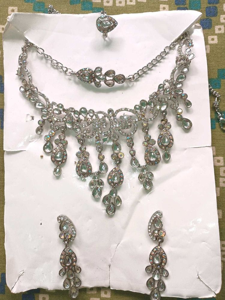Silver stone Necklace Earrings jewellery Set
