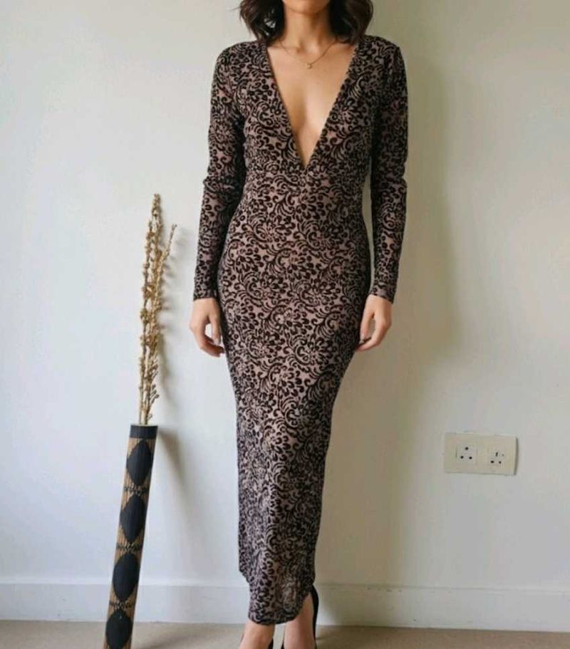 Elegant Patterned Maxi Dress