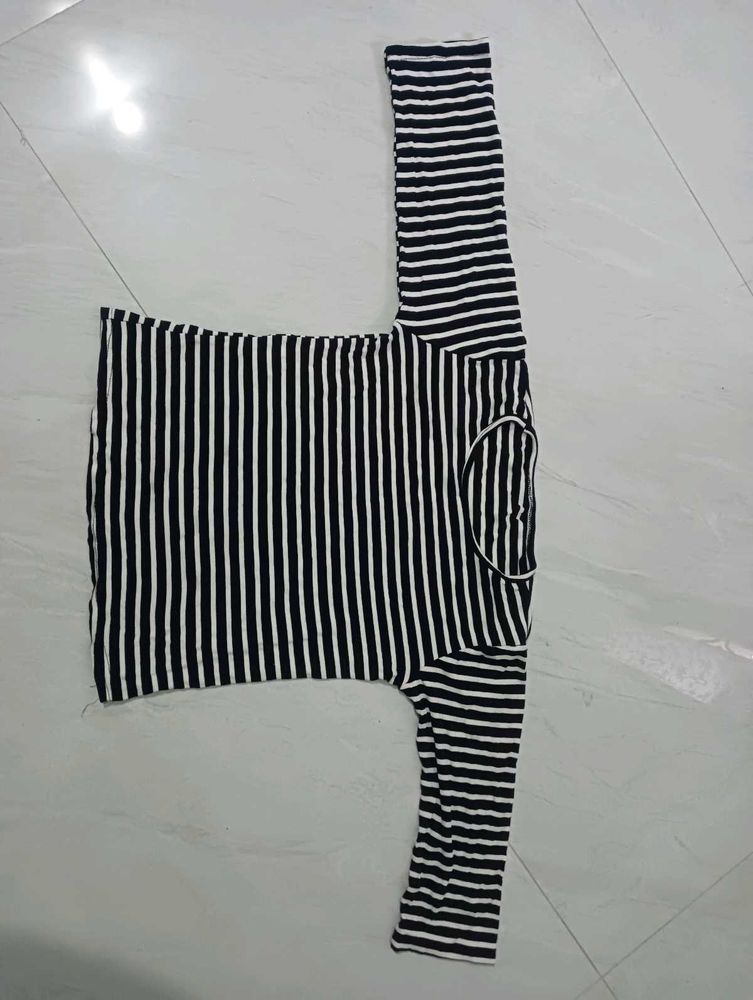Black &amp; White Striped Long Sleeve Top