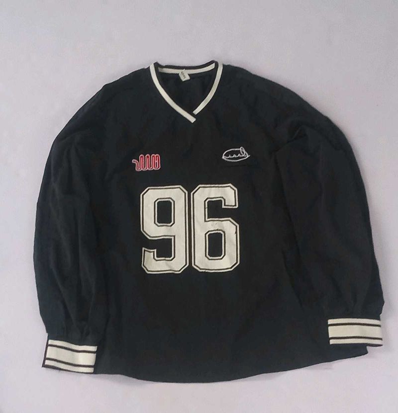 Stylish Black "96" Graphic Top