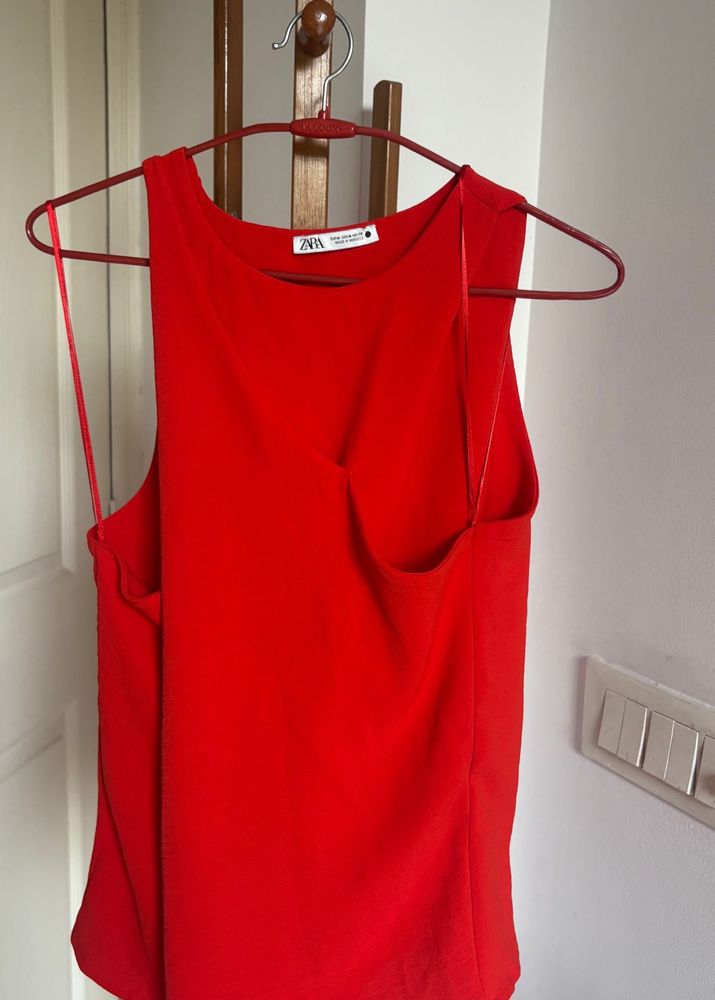 Red Sleeveless Top