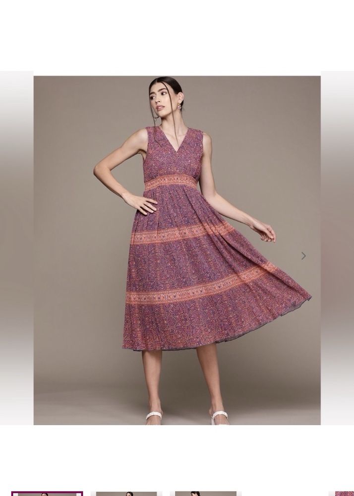 LABEL RITU KUMARFloral Print V-neck Fit &amp; Flare Dr