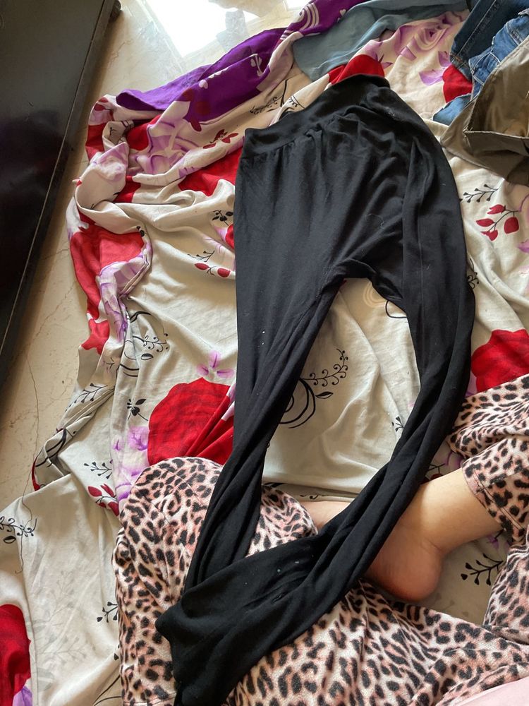 black leggings