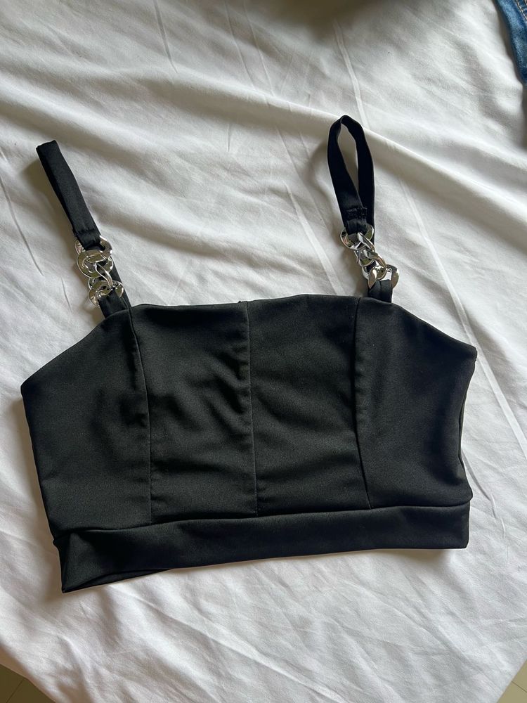Urbanic - Black Chain Strap Crop Top