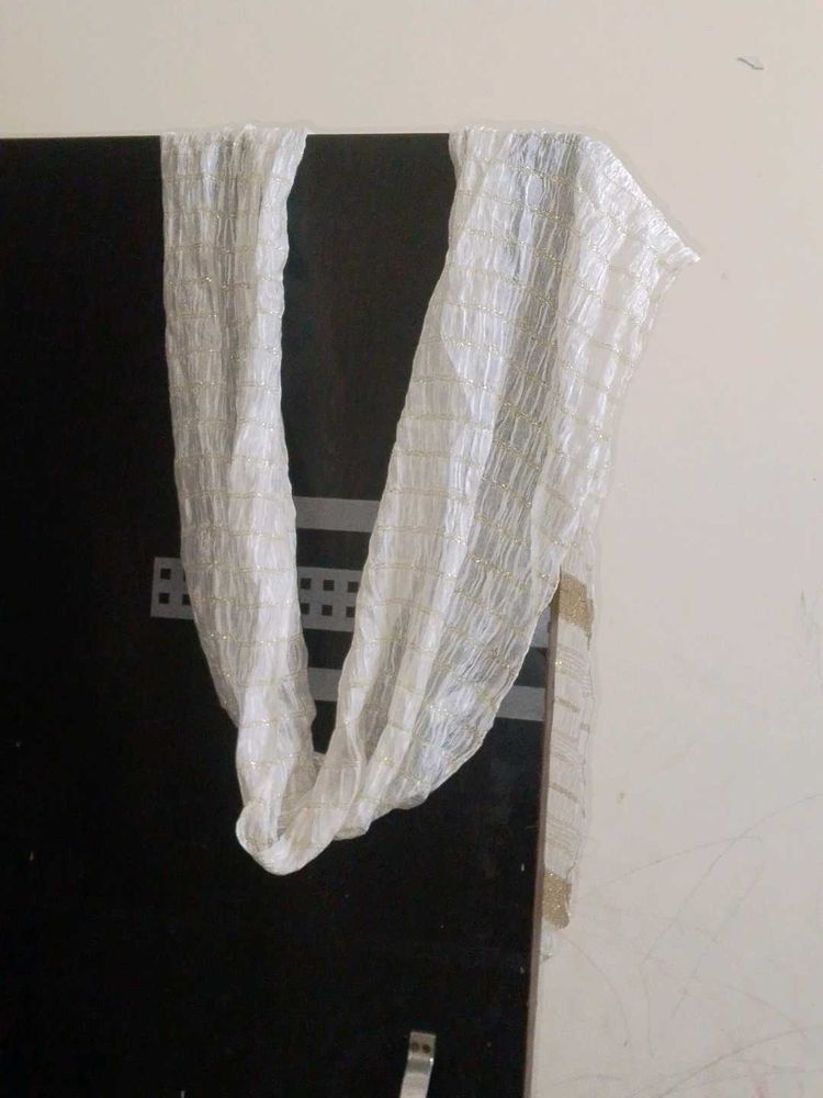 Elegant White Dupatta with Gold Accents