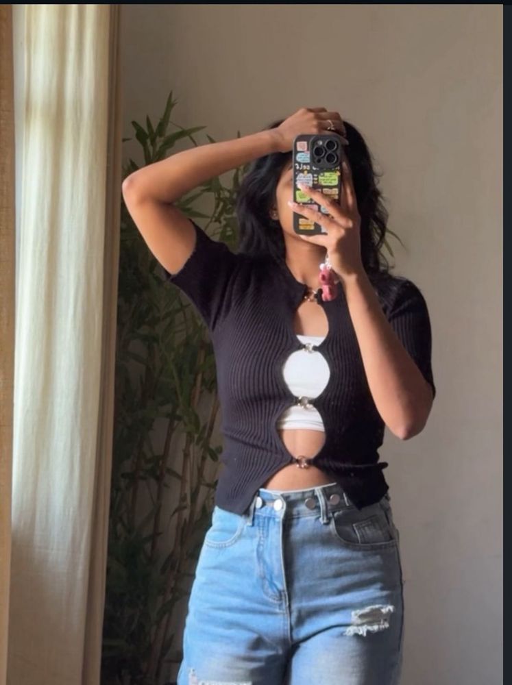 Ribbed Cut-Out Crop Top