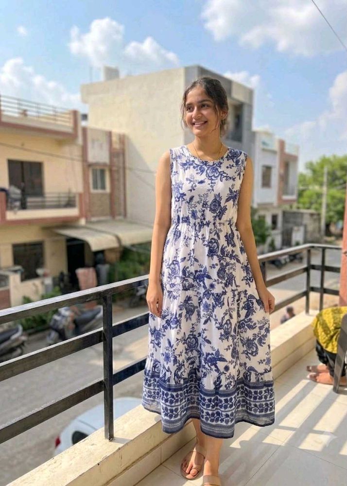 Chic Blue Floral Sleeveless Dress