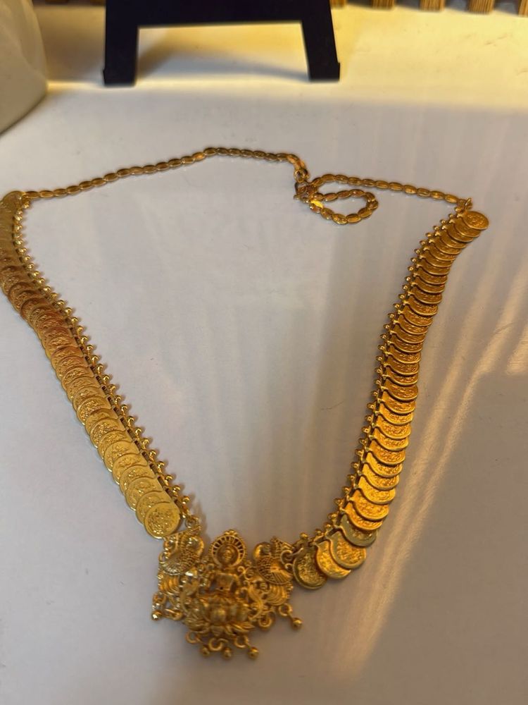 Exquisite Gold Coin Necklace