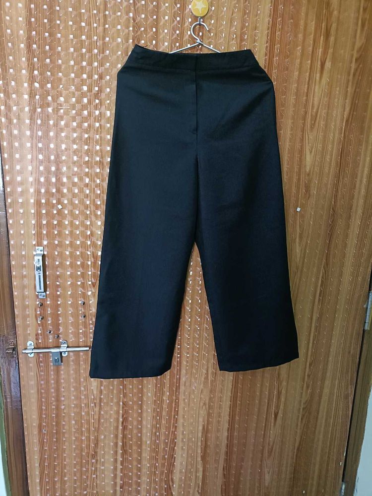 Elegant Black Culottes
