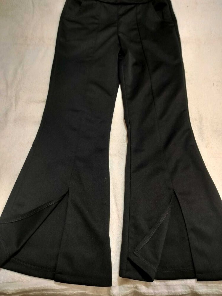 black flared trouser 🖤