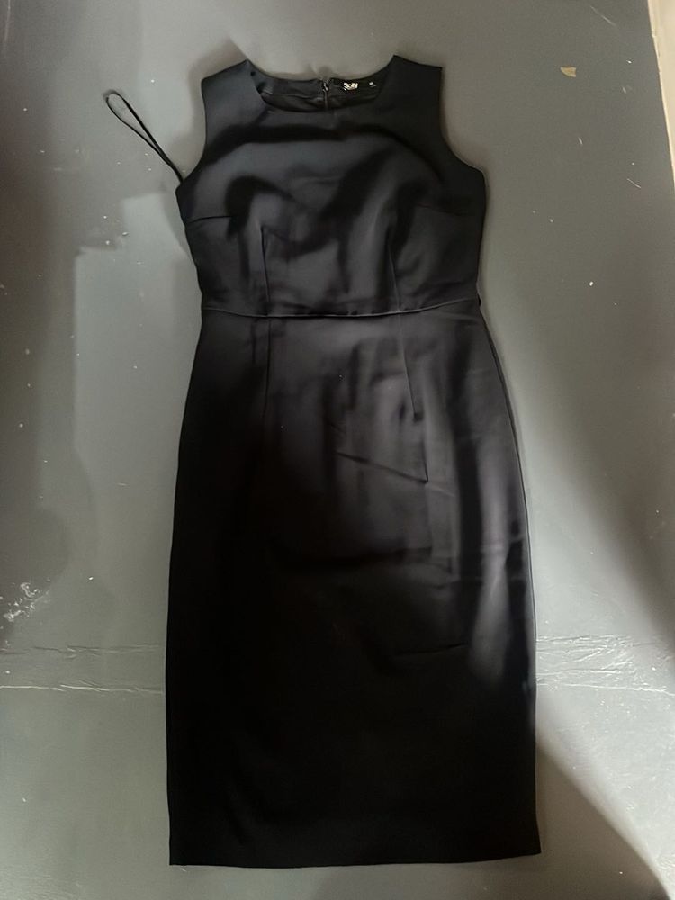 Allen Solly Classic Black Sleeveless Sheath Dress