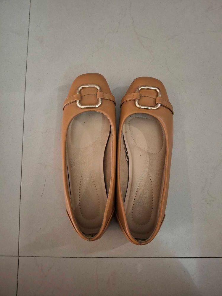Tan Ballet Flats with Buckle Detail