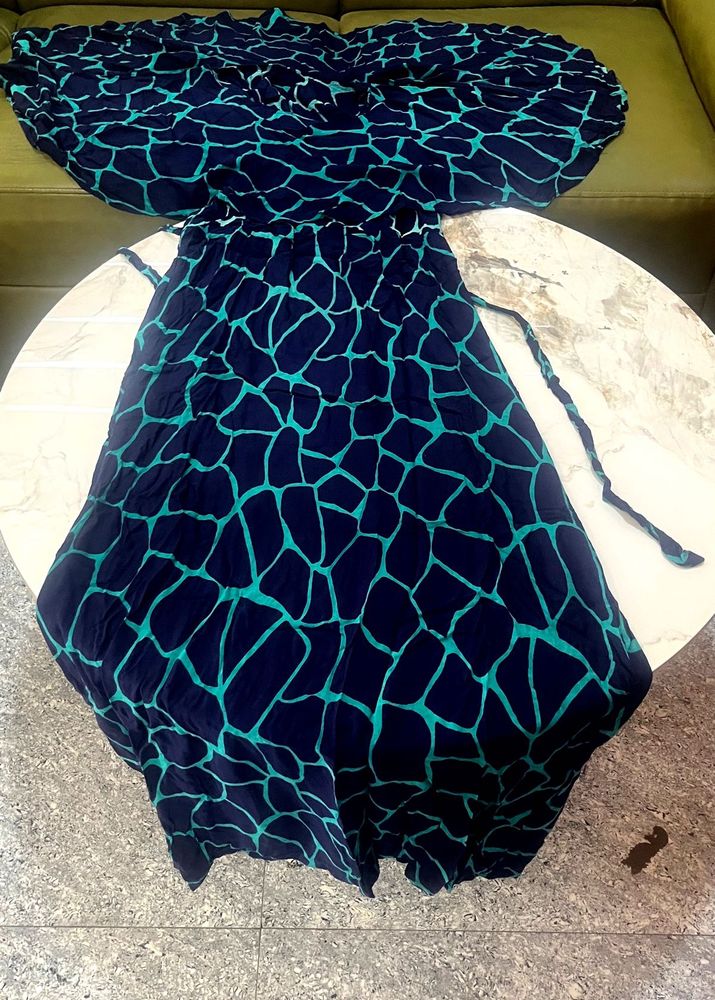 straight fit gown