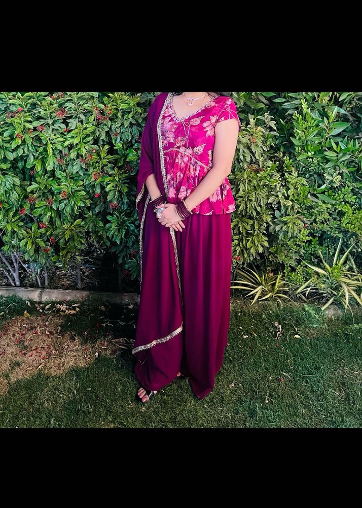 Elegant Floral Print Kurta Set