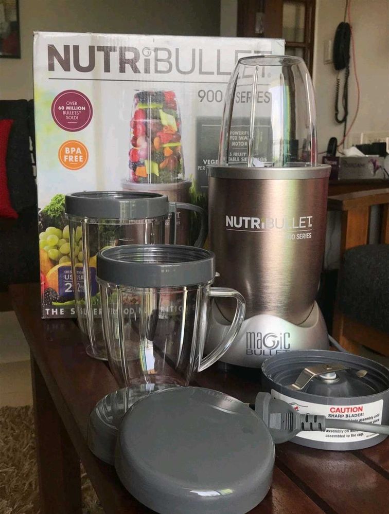 NutriBullet 900 Series Blender. 900W