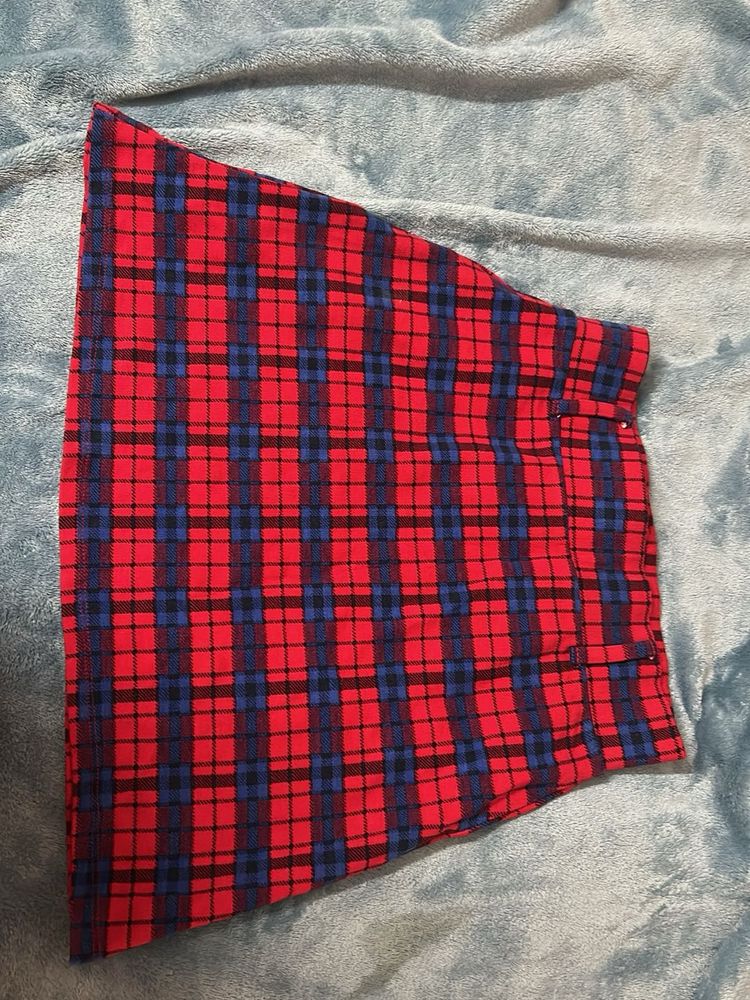 mini skirt