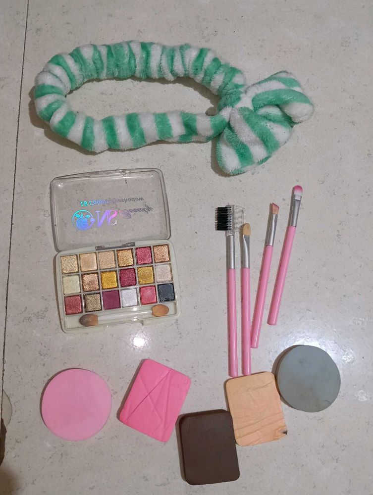 Makeup Essentials Kit