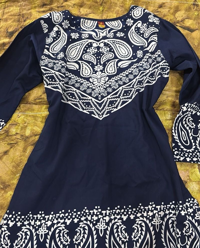 Short Beautiful Kurti