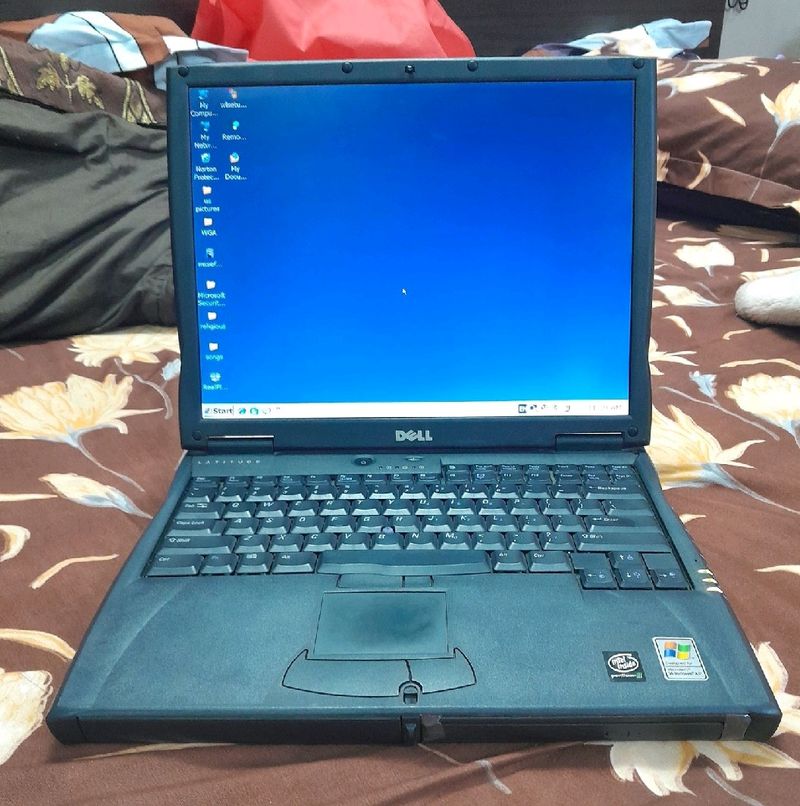 fully working Laptop only DVD writer is not working with original adaptor and 1 hours battery backup laptop
