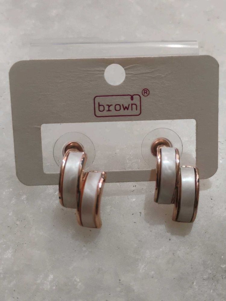 Elegant White &amp; Rose Gold Hoop Earrings