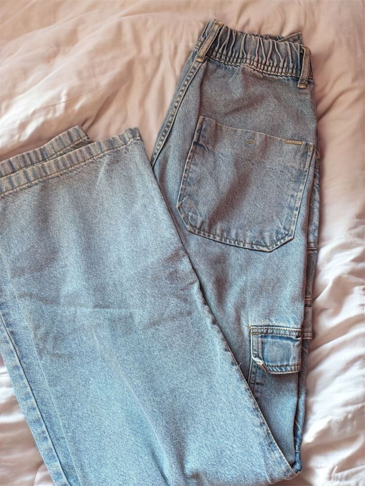 🚨sale🚨Light Wash straight fitCargo Jeans
