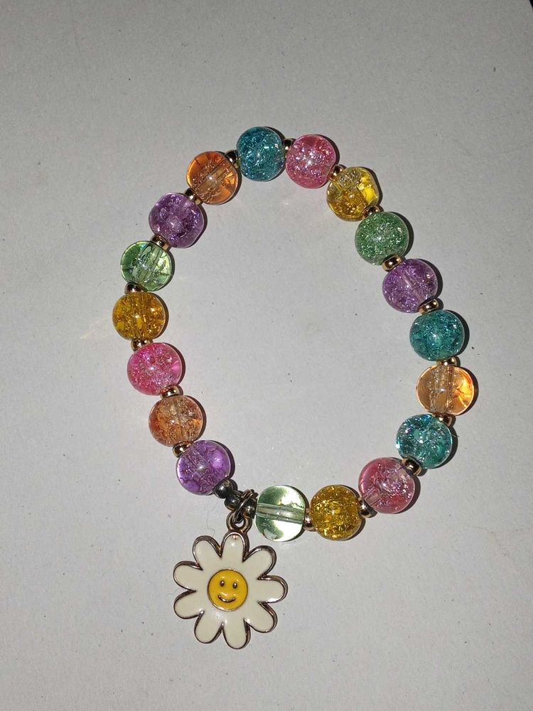 Daisy Charm Beaded Bracelet