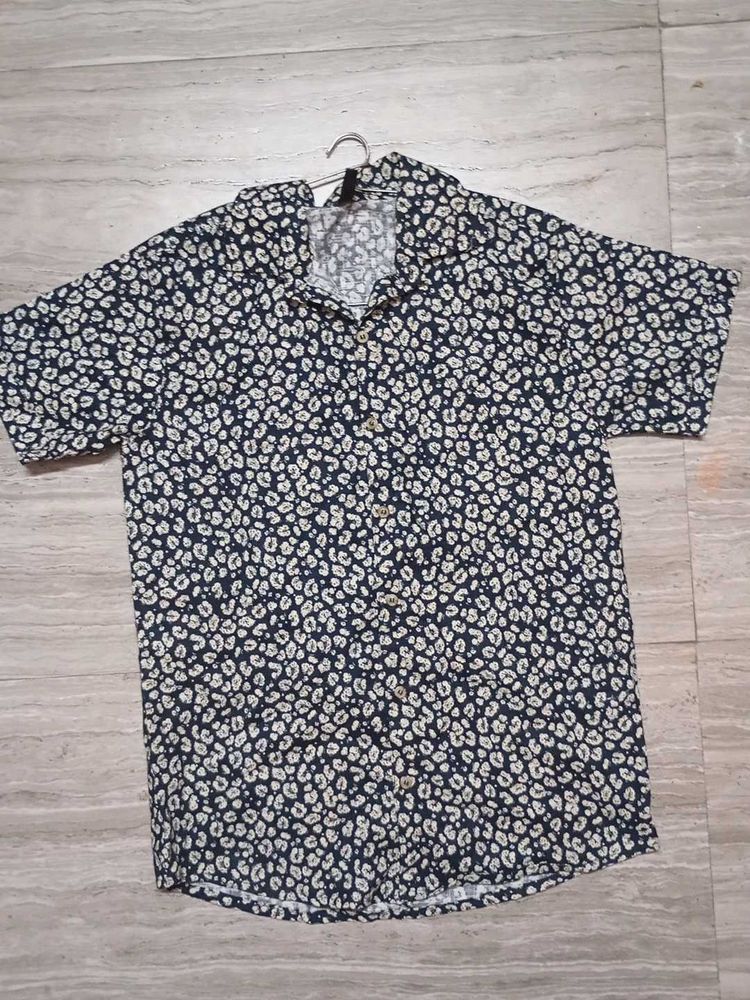 slim fit shirt