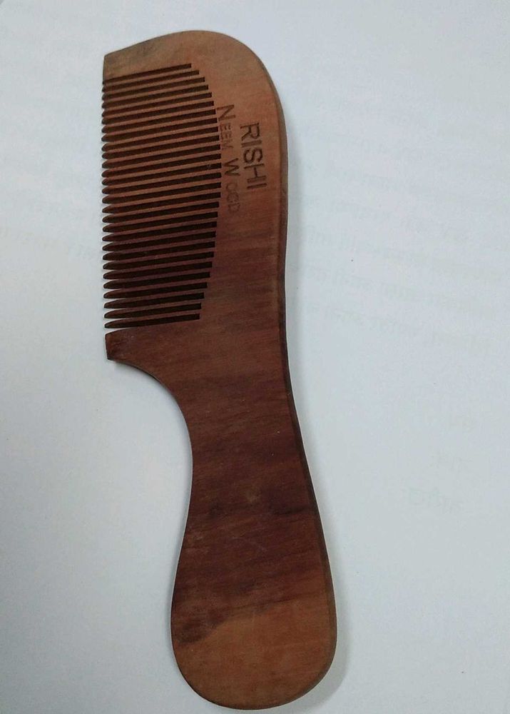 Rishi Neem Wood Comb