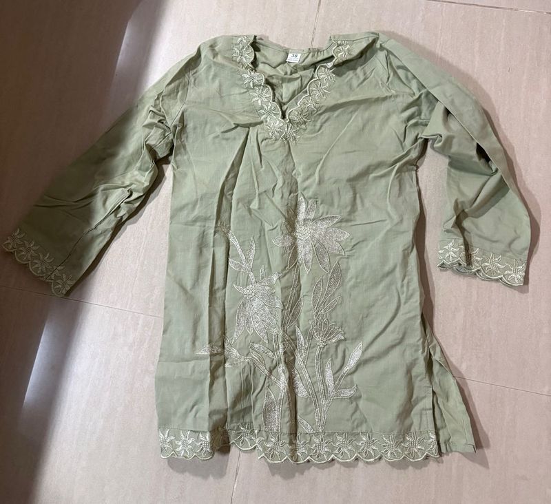Light Green Embroidered Kurta