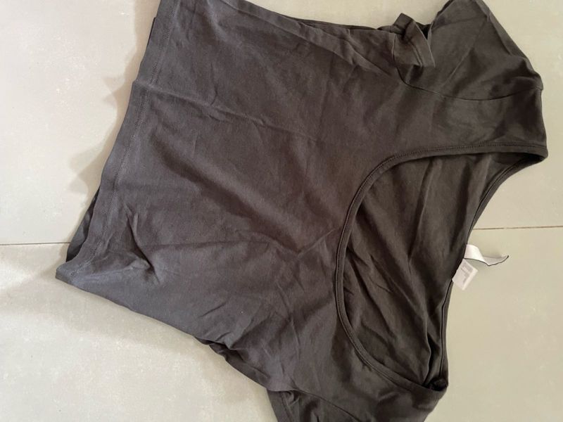 Cropped Tee