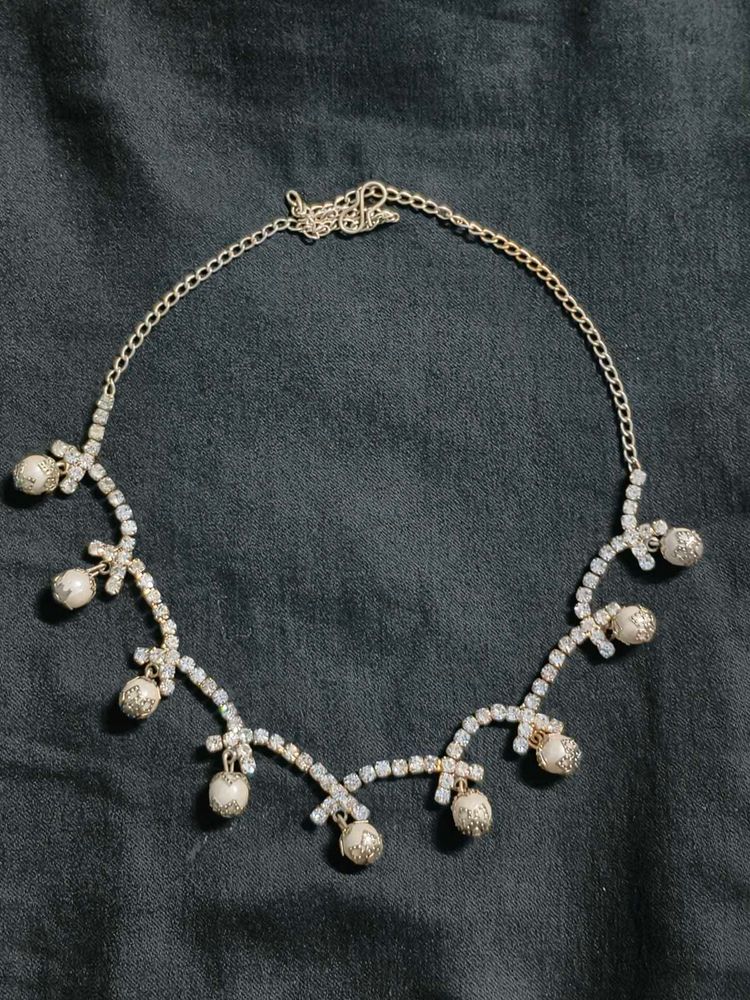 5 sets of Elegant Gold Pendant Necklace with Pearl