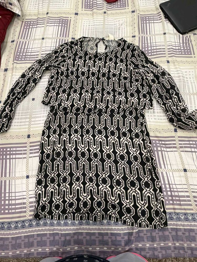 Stylish Black and White Patterned Dress