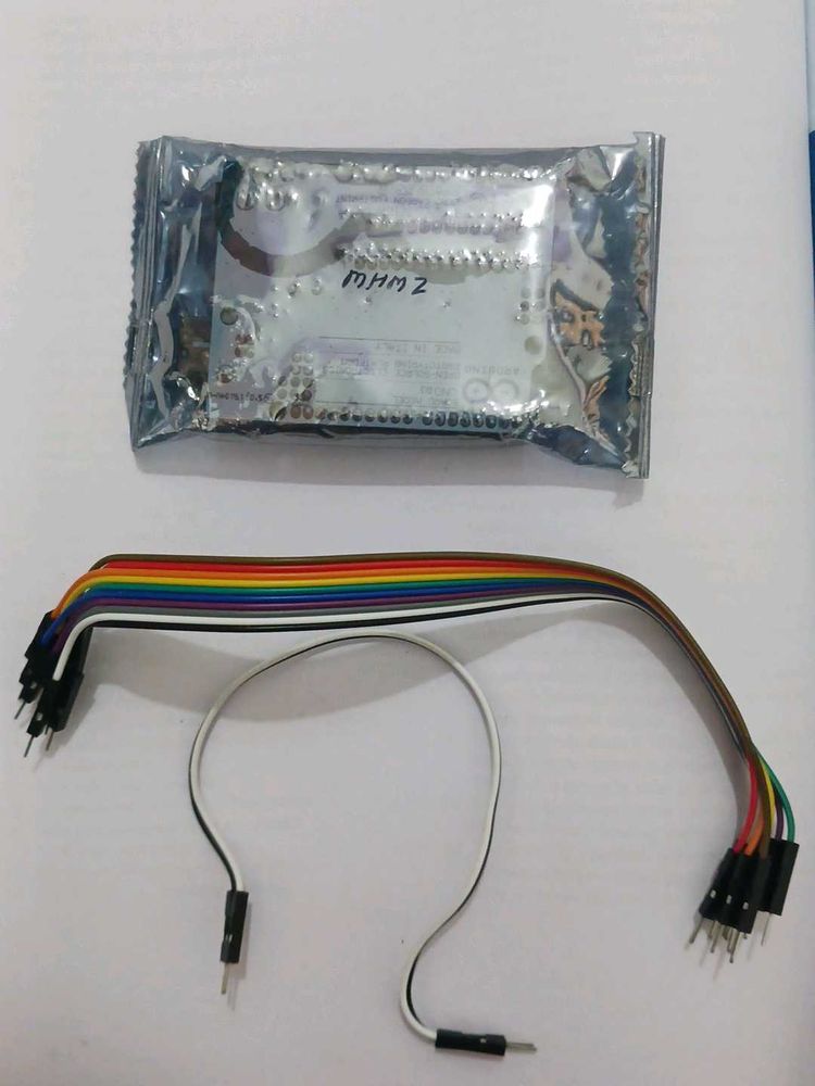 Arduino Uno R3 with 12 Jumper Wire
