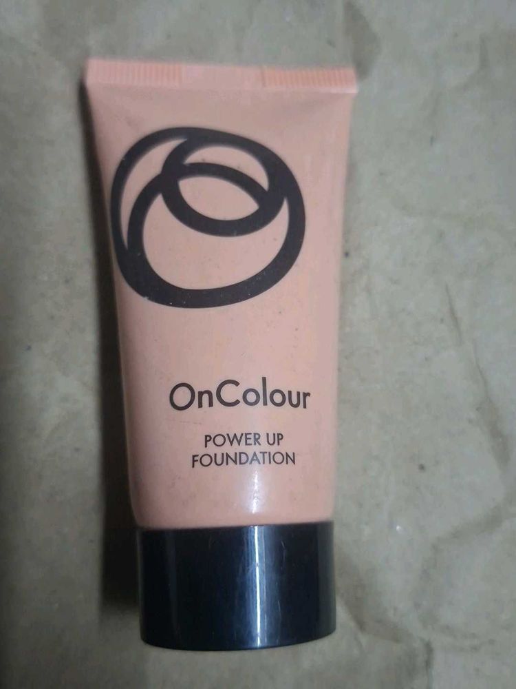 Oriflame OnColour Power Up Foundation