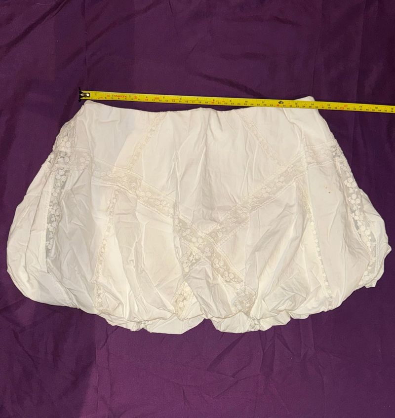 ZARA White Lace Trimmed bubble Skirt