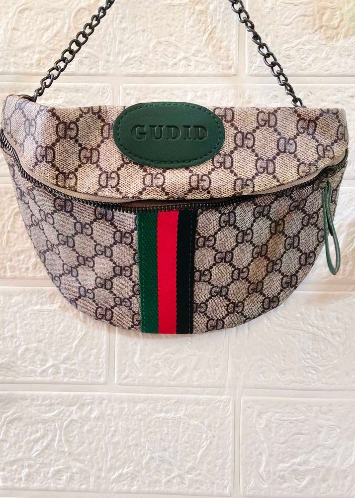 Stylish GD Pattern Waist Bag