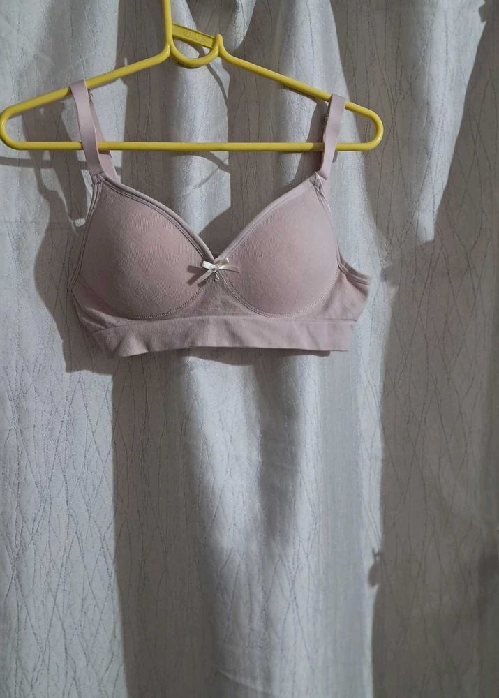 Comfortable Light Pink Bra