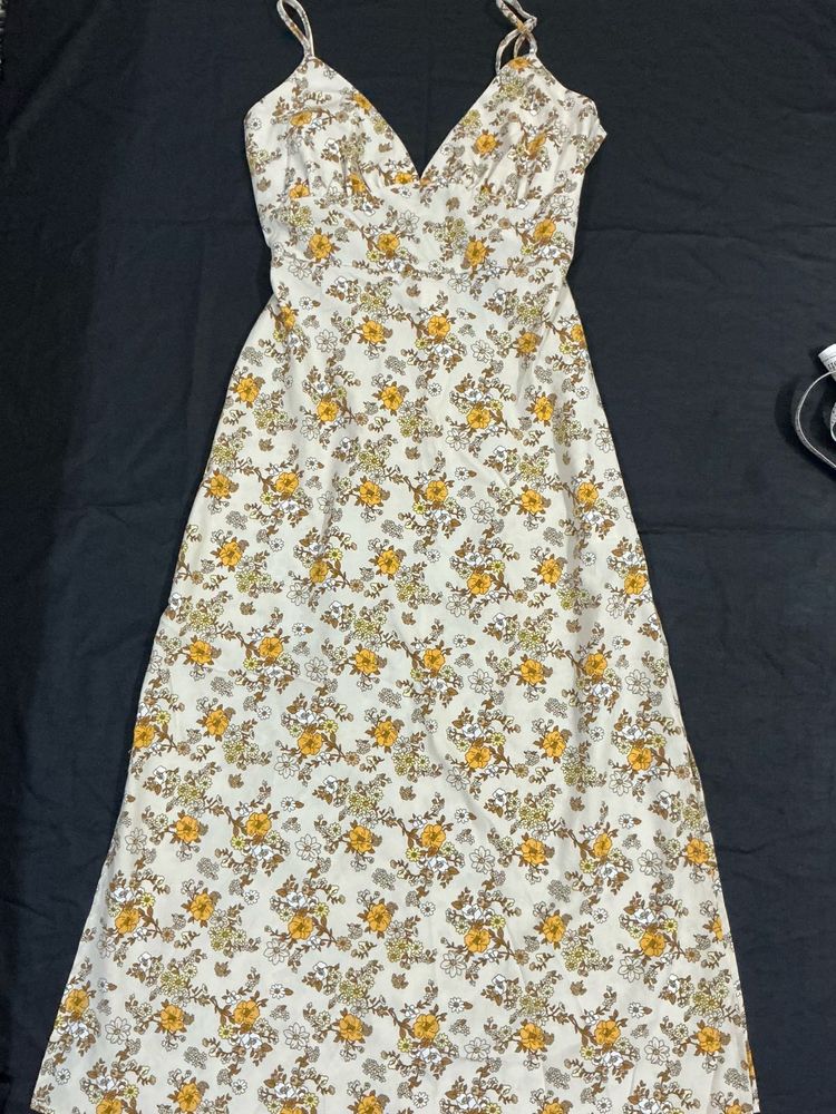 FOREVER 21 Floral Print Midi Dress with Spaghetti