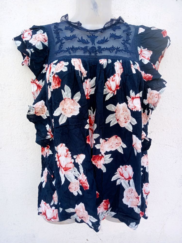 Trendy Top