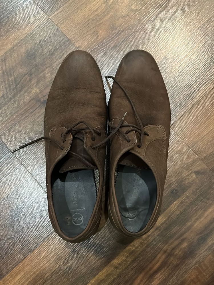HUSH PUPPIES Brown Suede Derby Shoes