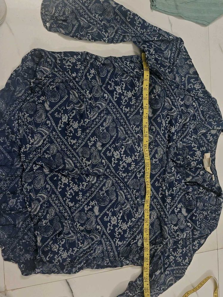 Stylish Blue Paisley Print Top