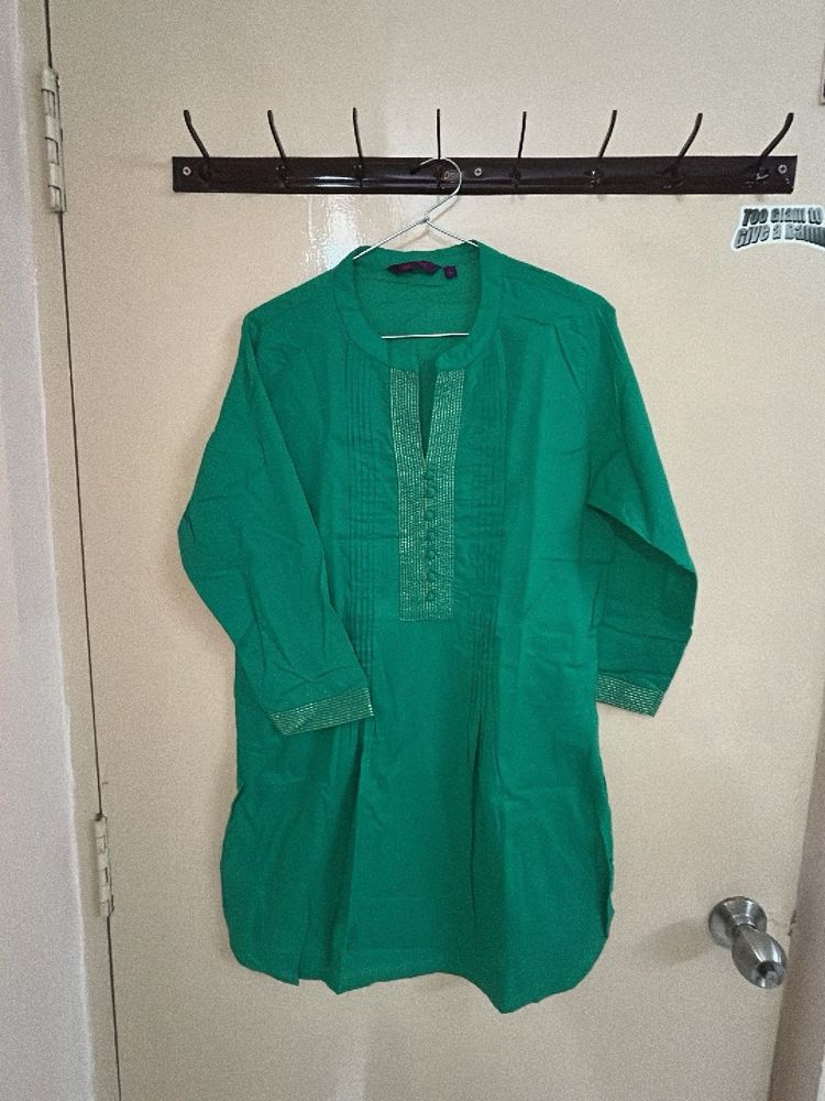 Green Kurta - Stylish &amp; Comfortable