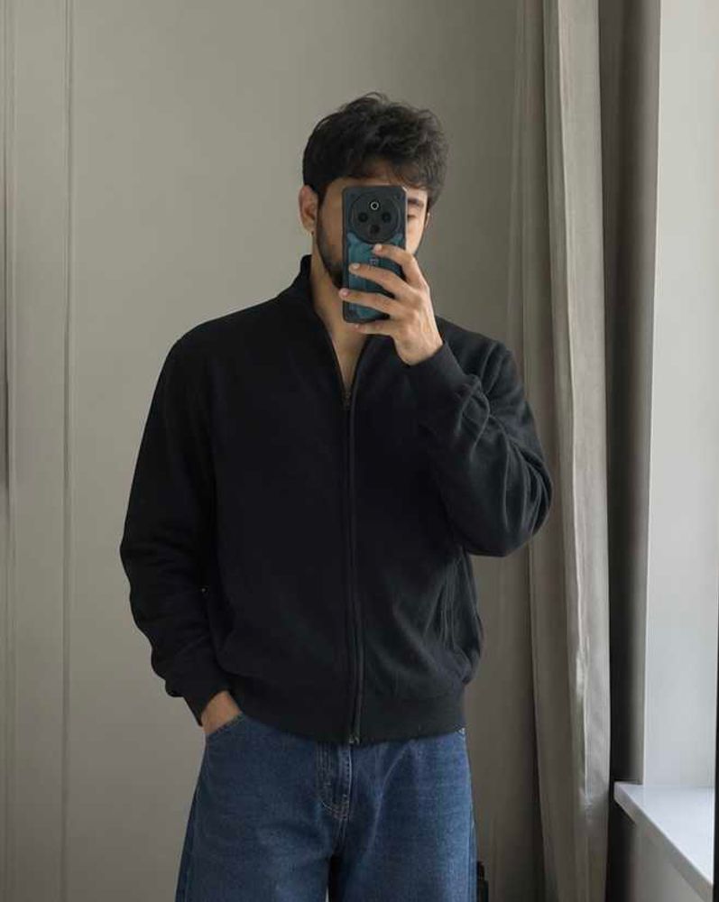 Men's Black Zip-Up Cardigan