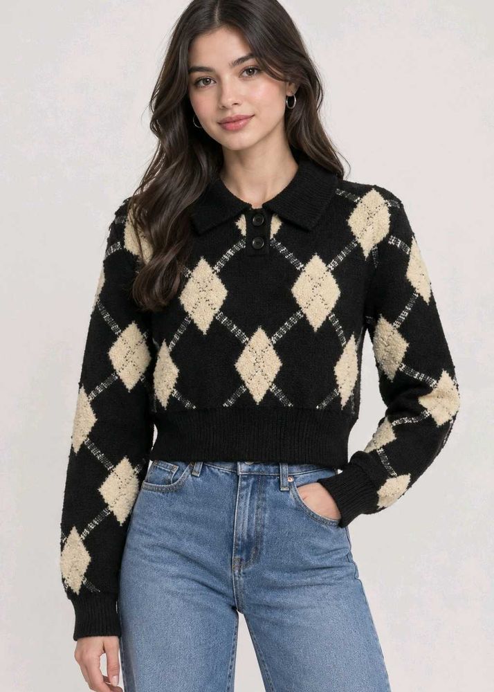Chic Argyle Pattern Cropped Sweater