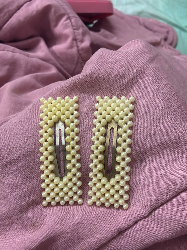 Pearl Hair Clips - Set of 2 y2k