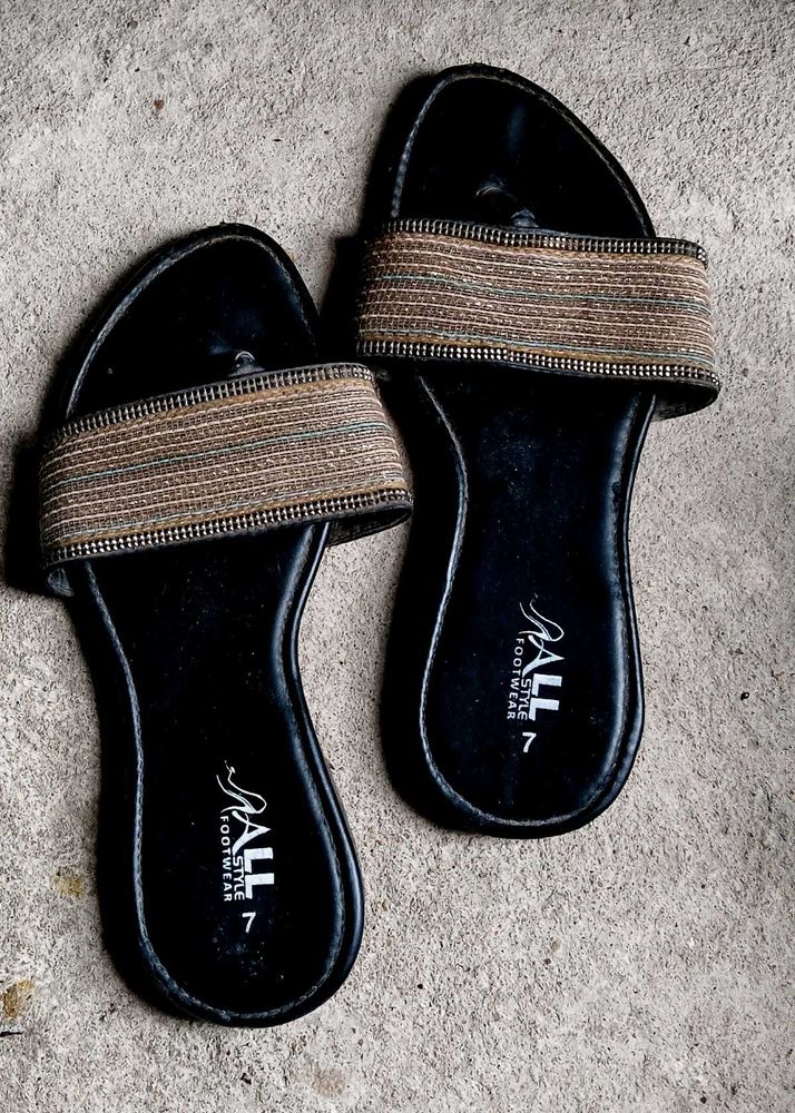 Stylish Black Embellished Flat Sandals
