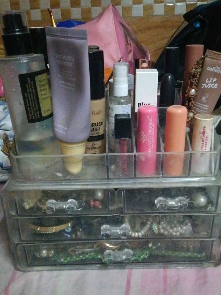 Makeup Organizer &amp; Jewelery Drawer
