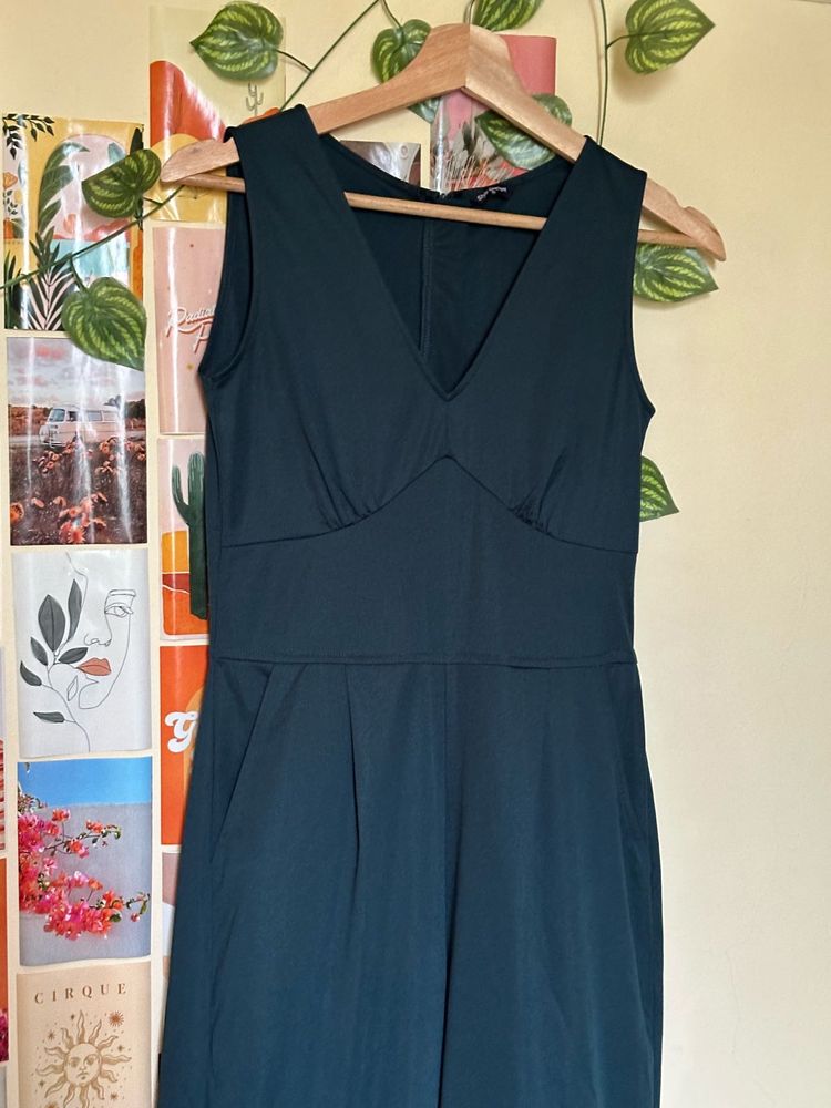 Sleek Sleeveless Jumpsuit