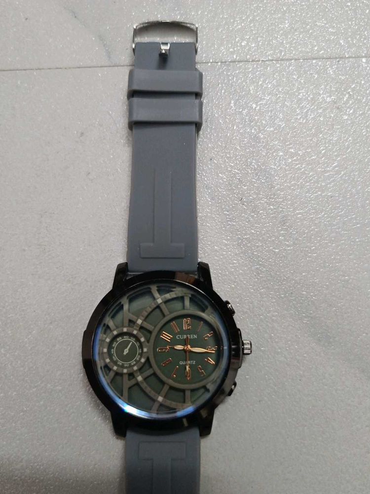 Stylish Men's Quartz Watch